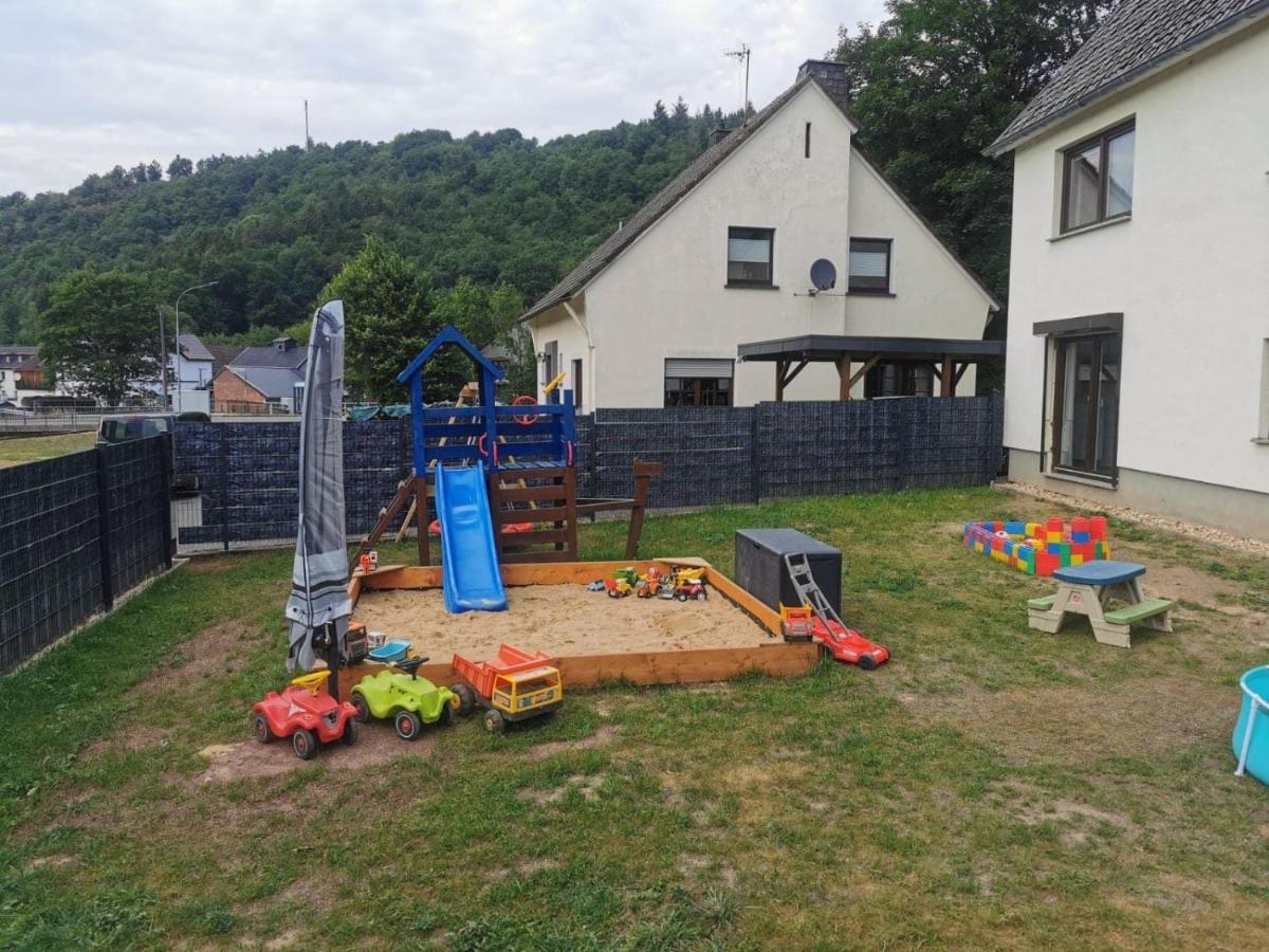 Ferienwohnung Burgblick Reifferscheid Hellenthal Ngoại thất bức ảnh